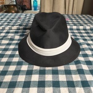Vintage black women's Panama hat or fedora with white band